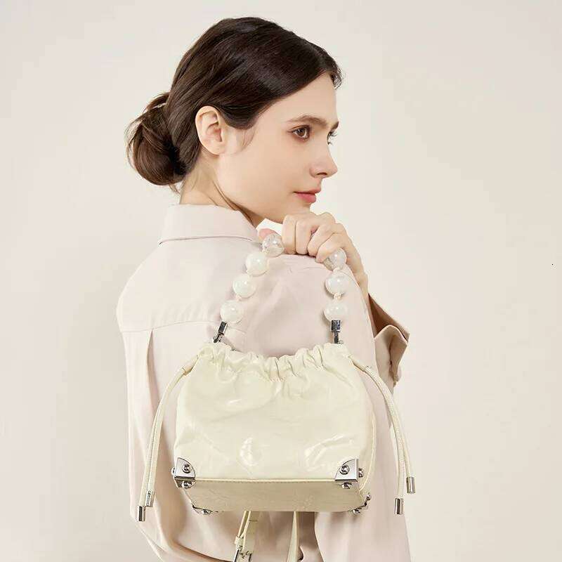 New Chinese Style Beaded Genuine Leather Handheld Wrinkled Crossbody Shoulder Bag For Women Boho Chic Clutch Purse St251110