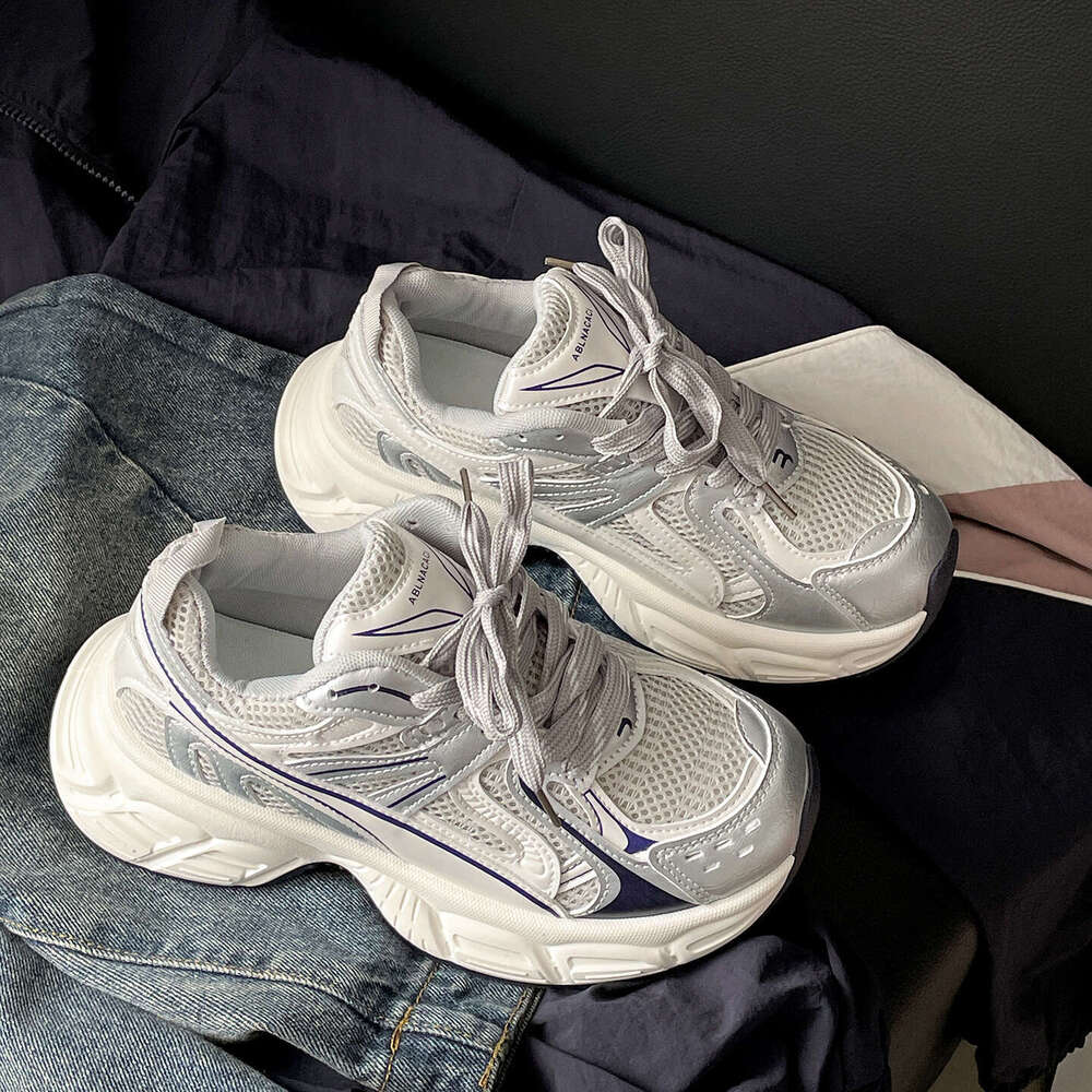 Queen Style Hot Retro Height-Increasing Thick-Soled 2025 New Soft-Soled Versatile Sports Shoes