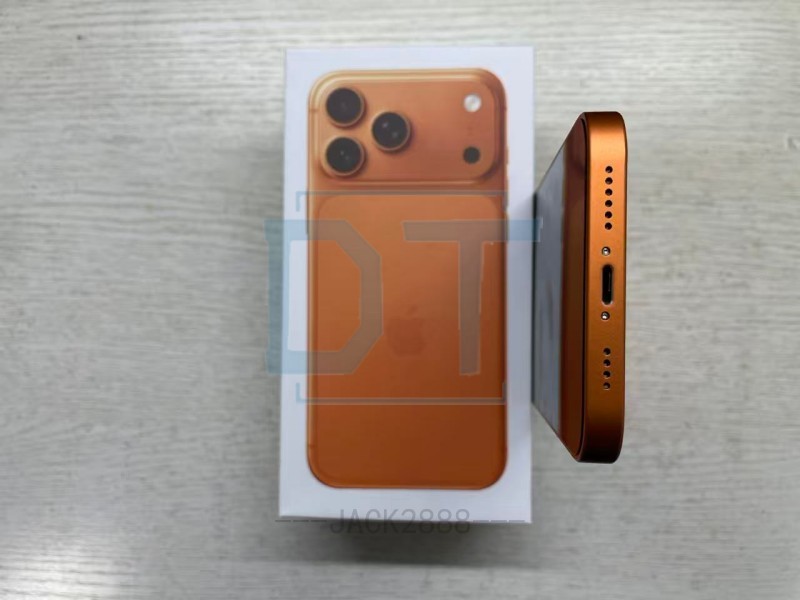 Apple Original Unlocked iphone Xs Max Covert to iphone 17 Pro Max Refurbished style Cellphone with 17Pro Max Camera appearance 4G RAM 64GB 128GB 256GB