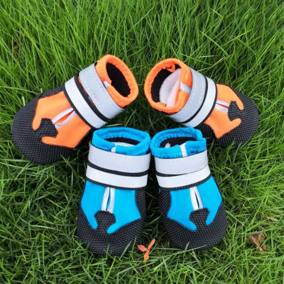 4 pieces/set of anti slip dog outdoor sports shoes breathable and wear-resistant dog anti slip rain boots reflective TPR/waterproof cloth T2504010
