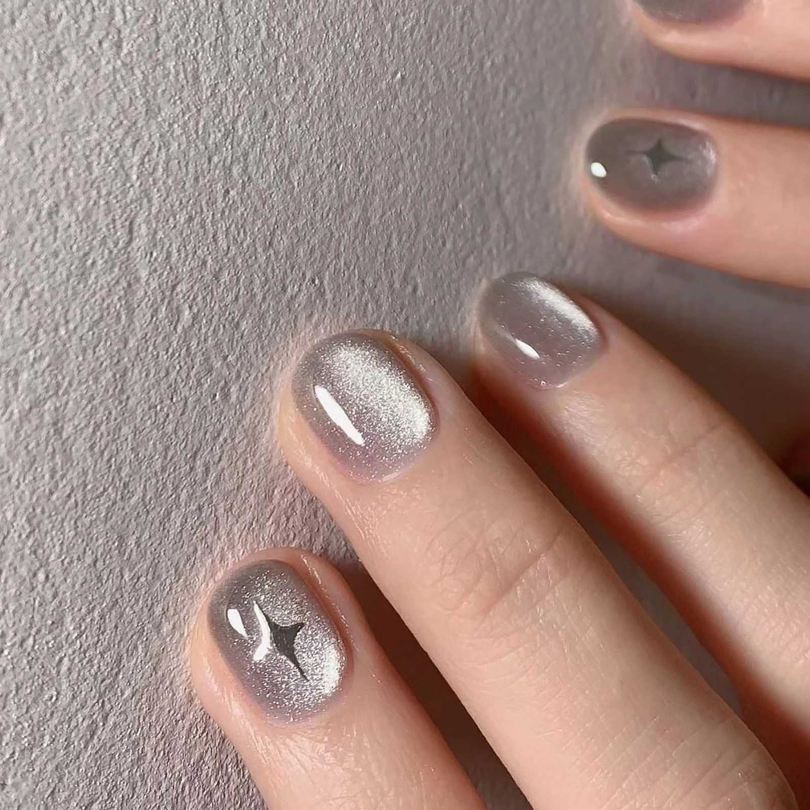 Y2K Black and White Star Man Fake Nails Complete Set of Short Fake Nails Detachable and Pressed on Nails W250410
