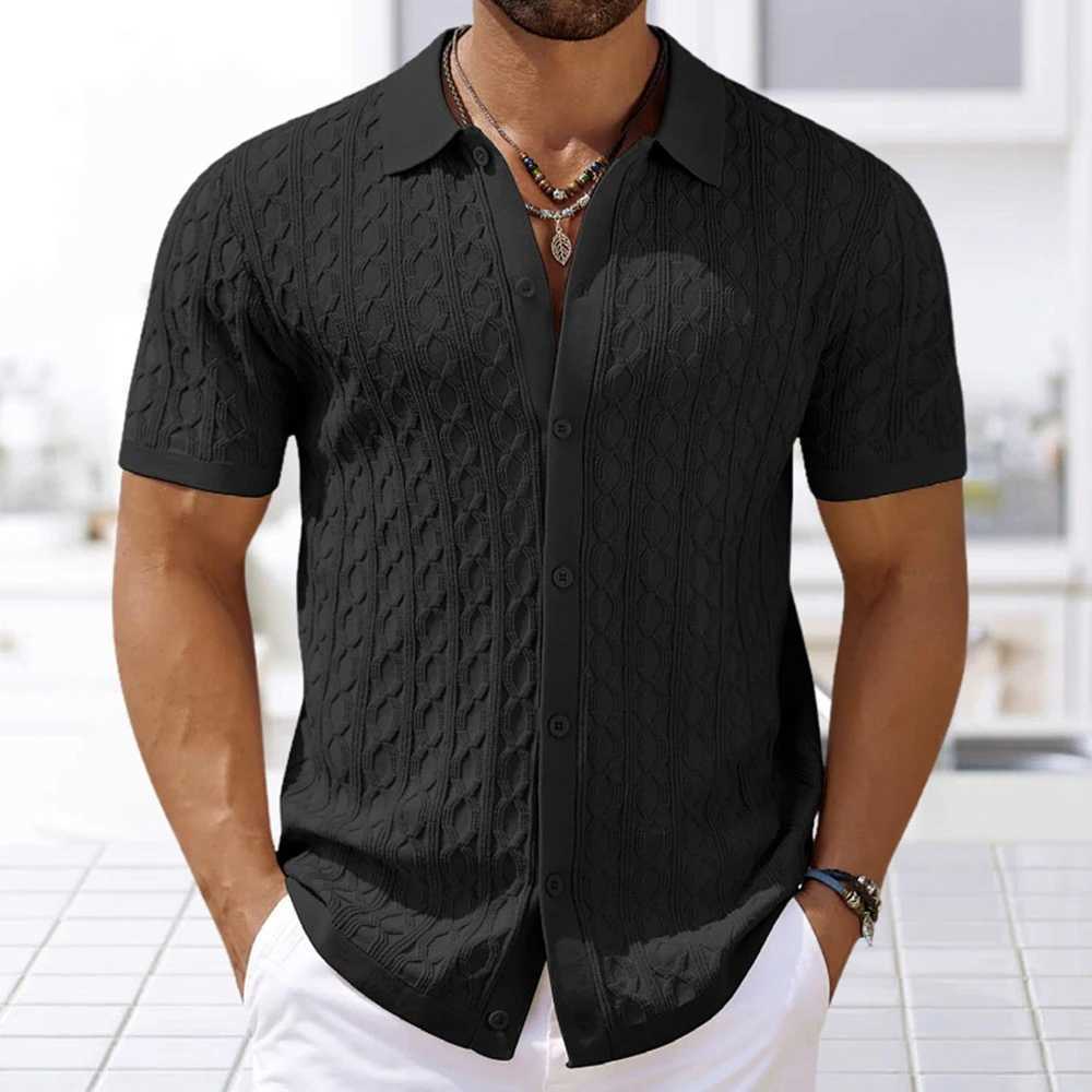 Mens lightweight luxury button casual knitted shirt popular retro solid color short sleeved fashionable jacquard knitted X250410