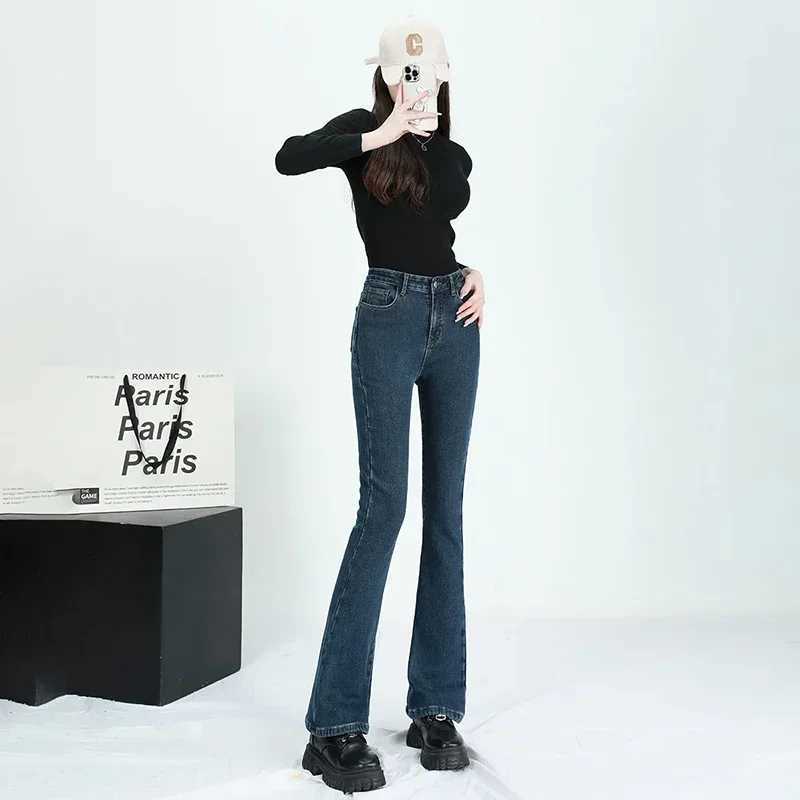 Winter Female Thin Snow Warm Plush Jeans Lady Chic Fleece Flared Pants Girls Korean High Waist Straight Leg Denim Trousers C251110