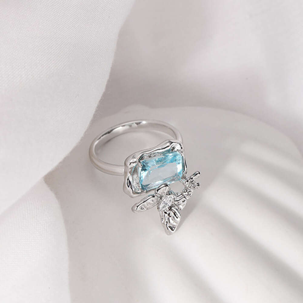 DHcollections Original Butterfly Blue Zircon for Women, Light Luxury, High-End Feel, Unique Niche Design, Open Index Finger Ring