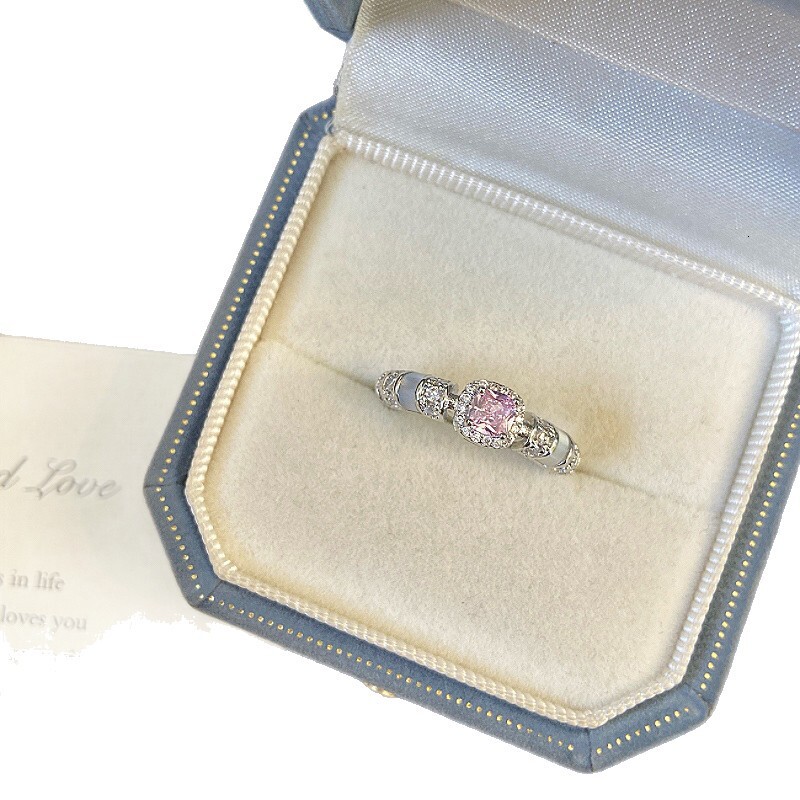 Natural Mother Of Pearl Hollow Sugar Cube Powder Diamond Micro Paved Zircon Ring Designer Ring Fashion Exquisite Fashion Ring Finger Ring