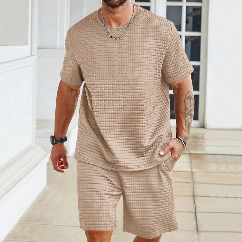 Leisure sports suit summer loose ice silk short sleeved T-shirt mens shorts handsome short sleeved two pieces