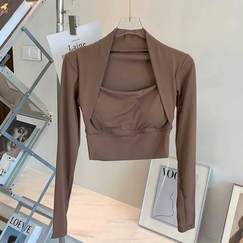 Womens long sleeved sports shirt with chest cushion quick drying running training sports top sexy slim fit sports topXJ250410