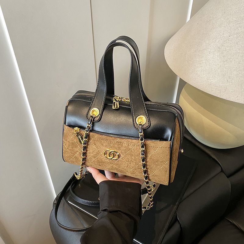 Light luxury handbag retro winter new women's designer bag matte bag multifunctional crossbody bag fashionable handbag