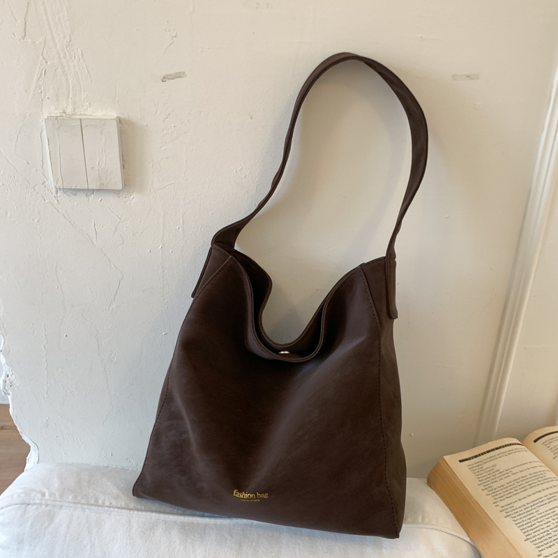 Autumn women's retro high-end wide shoulder bag, casual simple versatile crossbody bag, high-end commuting leisure bag, shopping bag, versatile w