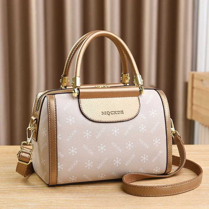 2024 Fashion New Boston Pillow Bag Soft Leather Womens Handbag Versatile Classic Shoulder Bag Large Capacity Crossbody Bag K251110