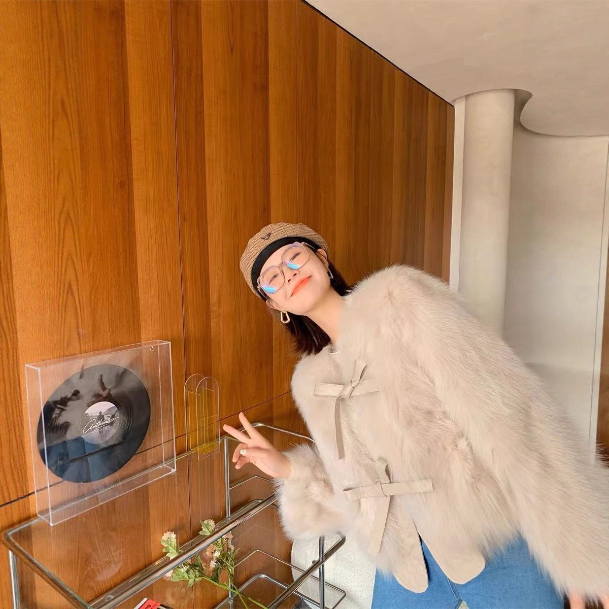 Women's Fashionable and Elegant Short Faux Fur Ligament Coat