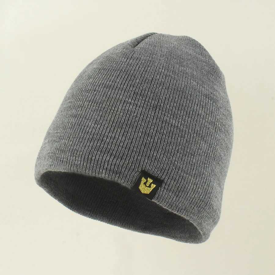 Men Skullies Beanies Knitted Hats Winter Warm Bonnet Solid Color Outdoor Ski Caps Gorras Fashion Streetwear Casual Sports CapXJ251110