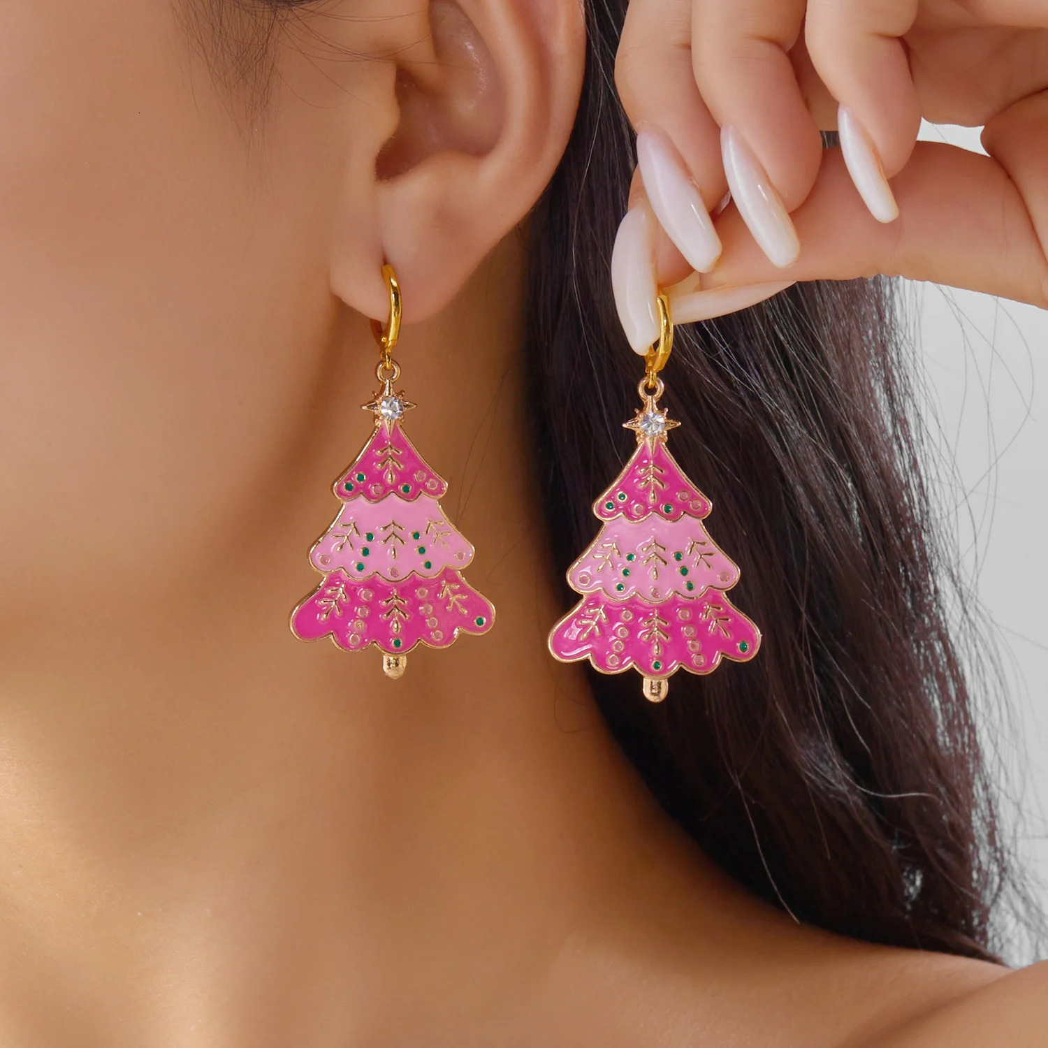 Sweet Enamel Pink Christmas Tree Drop Earrings for Women Fashion Simple Hollow Snowman Earrings Girls Xmas Year Jewelry Gift 251031