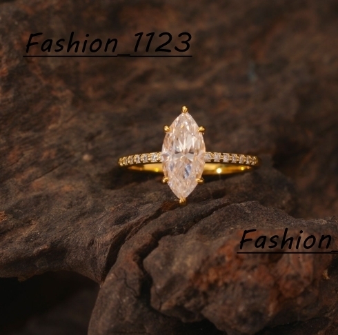 S925 Silver Moissanite Ring Is a Hot Sale on the Independent Website Its a Simple and Classic Moissanite Ring