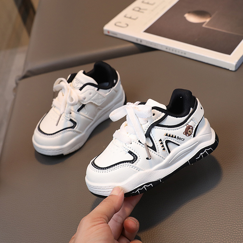 Kid Cute Bear Sport Board Shoes Children Anti Slip Sneakers Enfant Little Toddler Shoes Umshop Boy PU Leather Girl Casual Shoes Sizes 21 - 30 U0162