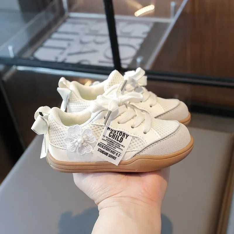 2025 New Girls Sneakers Fashion Sweet Versatile Children Causal Shoes Mesh Breathable Spring Autumn Kids Running Sneakers SoftT251110