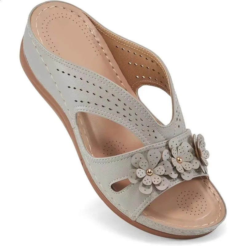 Womens Slippers Casual Flower Hollow Wedge Beach Shoes Outdoor Fashion Platform Comfortable Non-slip Sandals Plus size 43 250402