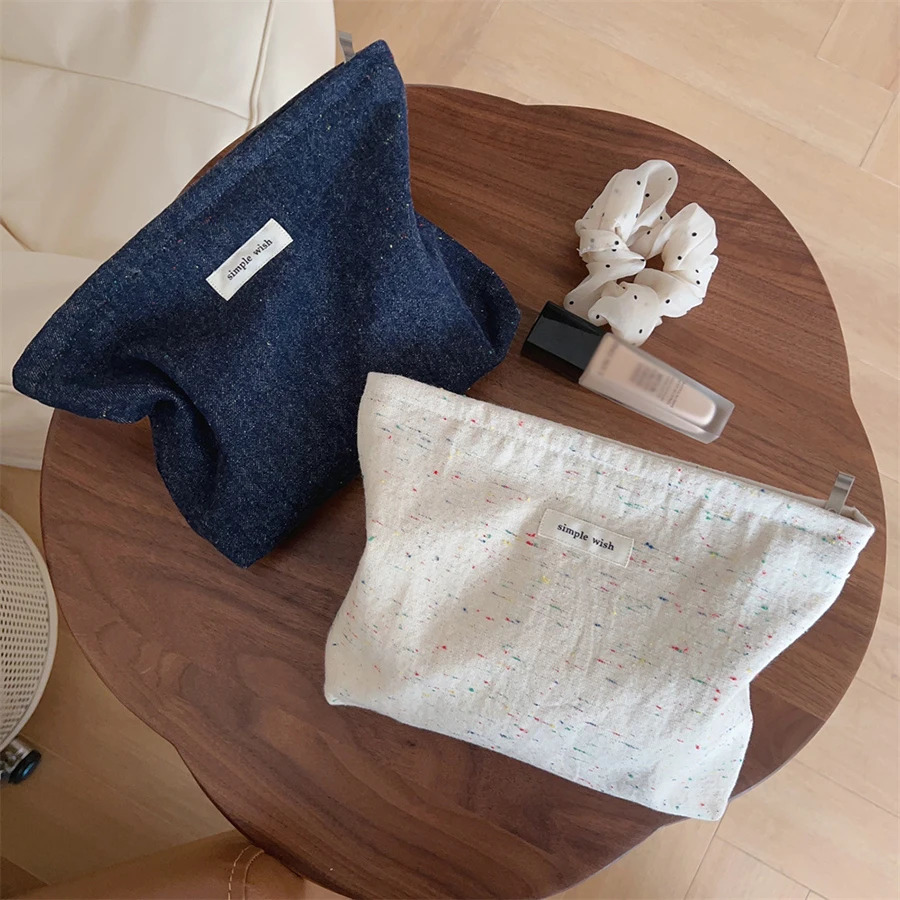 womens makeup bag portable travel toiletry bag large capacity cosmetics change storage bag commuter clutch 251110