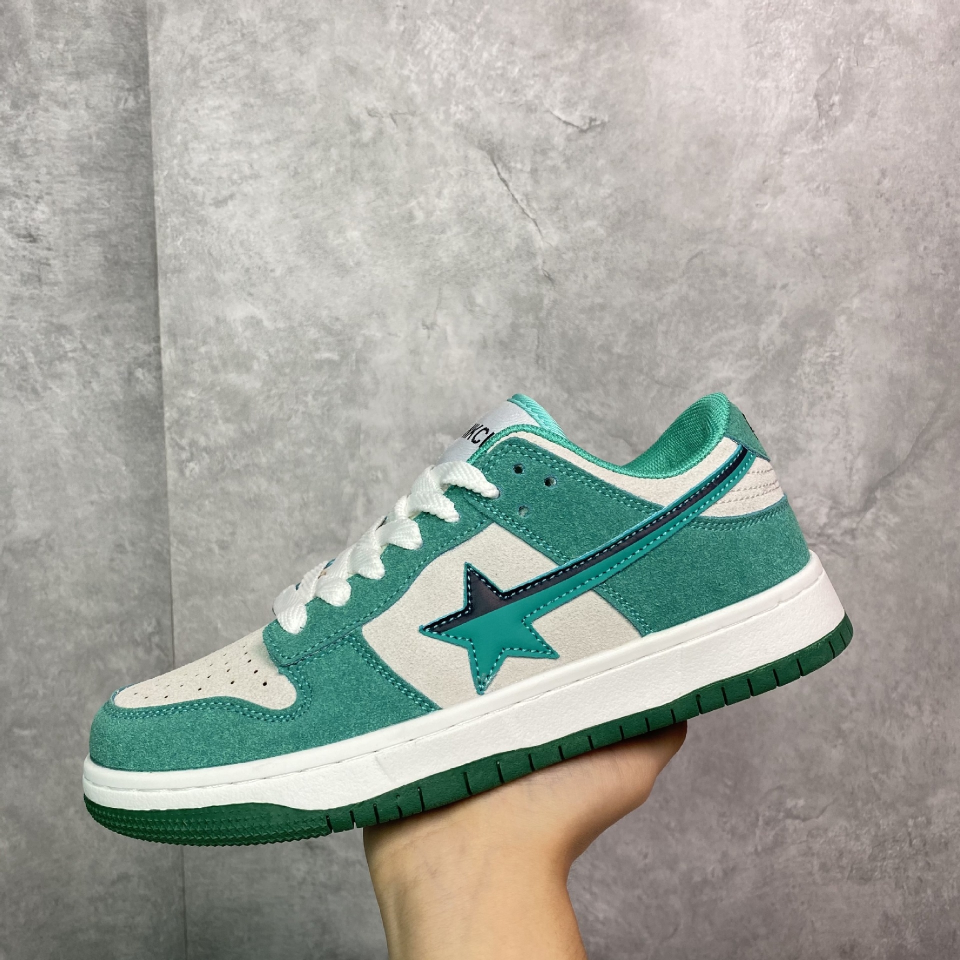 Free shipping chaussures New Fresh Green Girl Heart Meteor Board Shoes with Female Star Design Appearance Sports Shoes