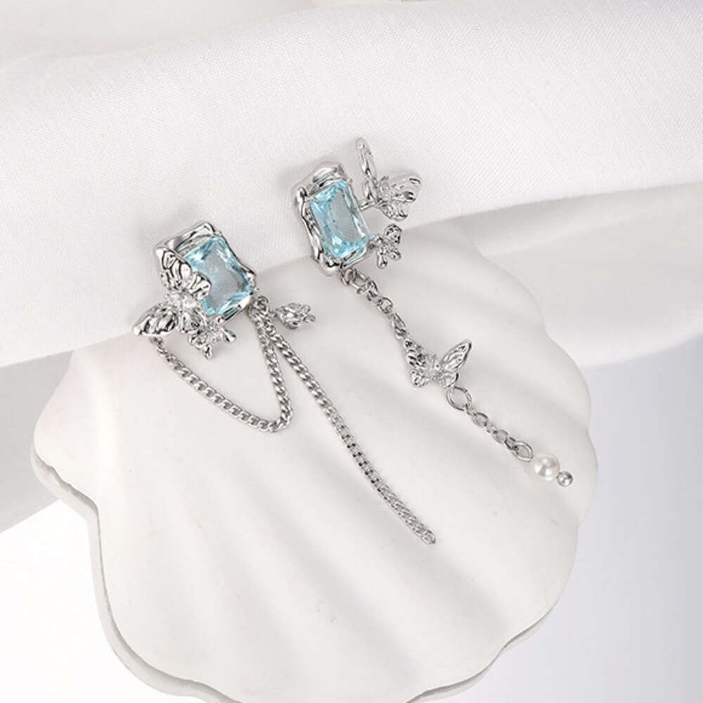Original Blue Zircon Butterfly Tassel for Women Unique and Beautiful Niche Design High-end 925 Silver Needle Earrings