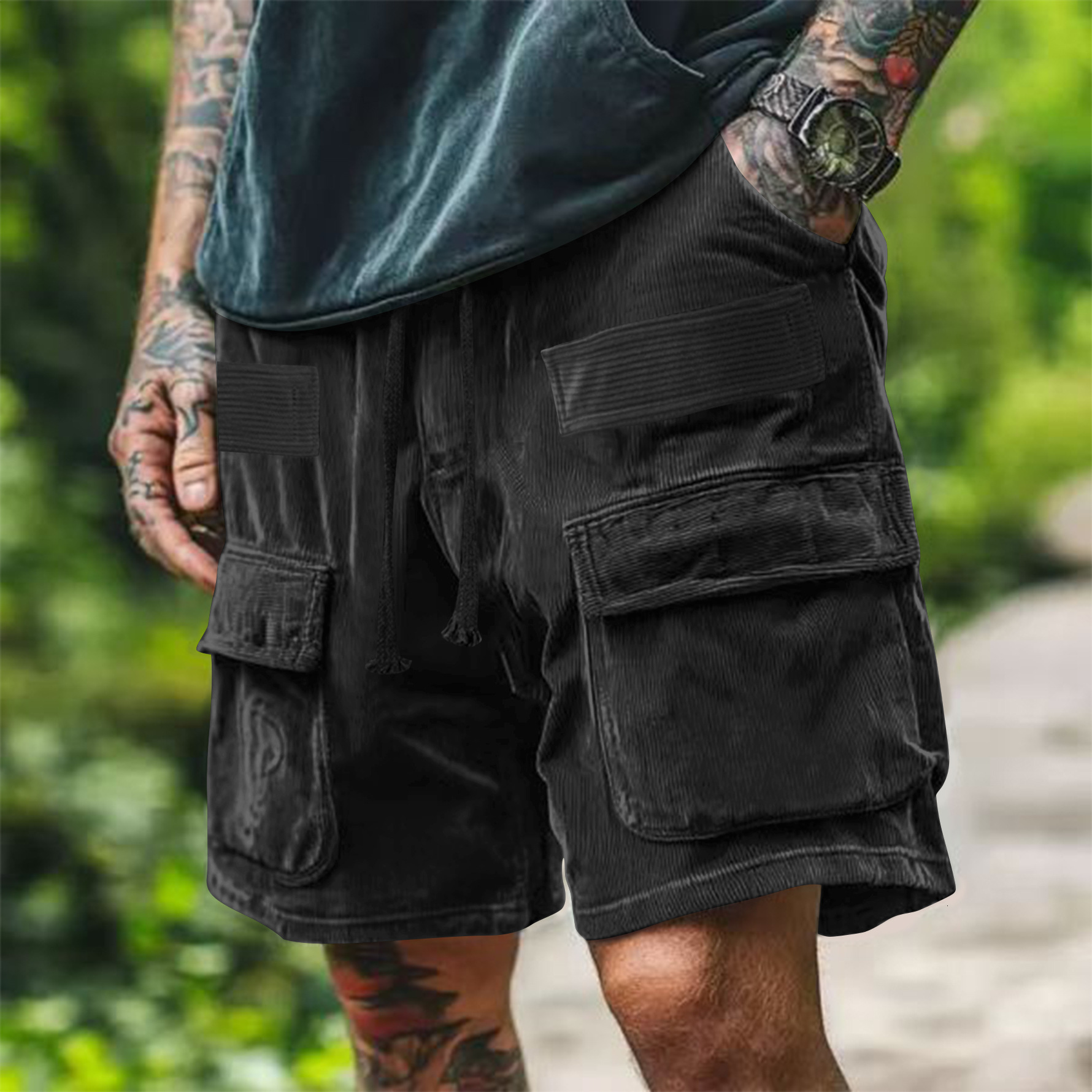 2025 summer new five piece workwear pants with multiple pockets corduroy trendy brand loose mens shorts American mens clothing