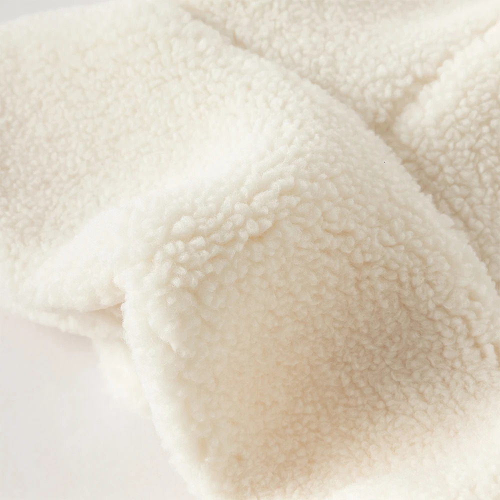 Dave Bella Baby Ear Protection Hat Winter Children Cute Scarf Cap Kids Girl Boy Thicken Warm Hat Fashion Plush Bonnet DB4254213 251103