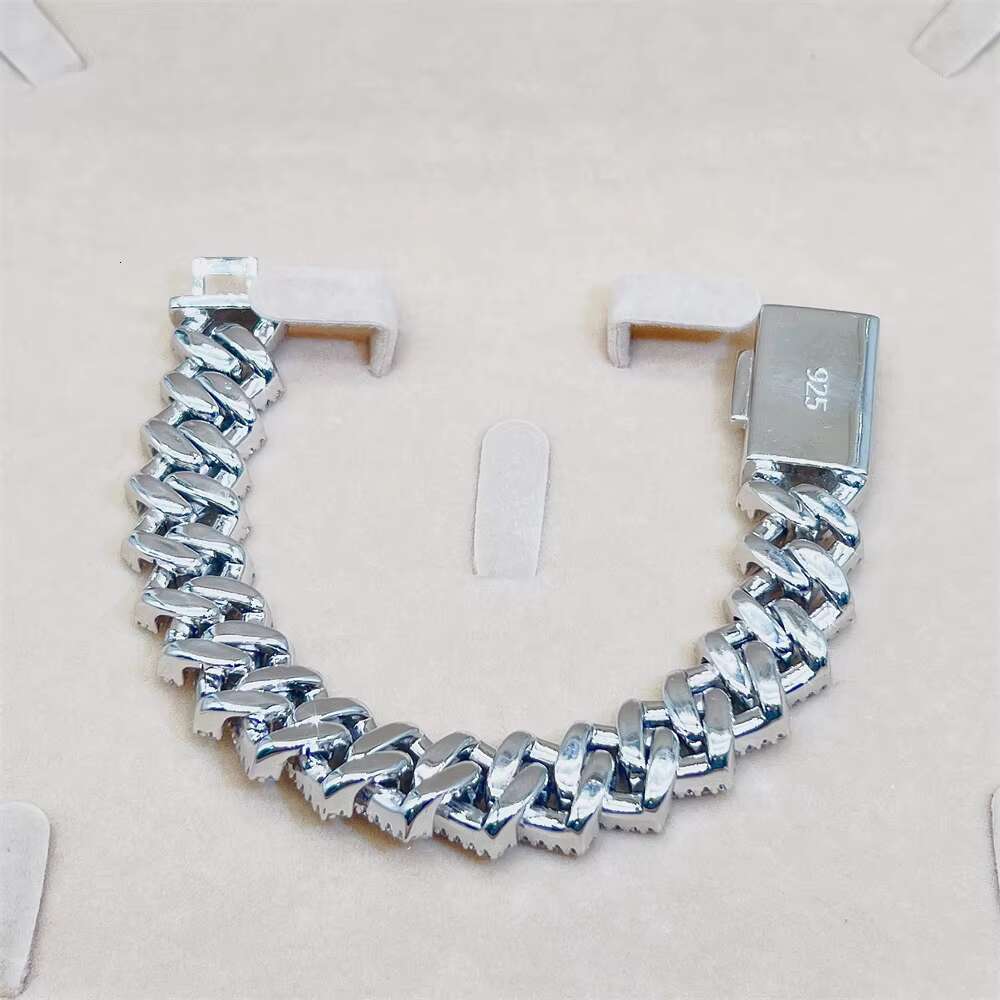 Pass Diamond Tester Fully Iced Solid Custom Lock 15MM Moissanite Custom Cuban Bracelet Chain