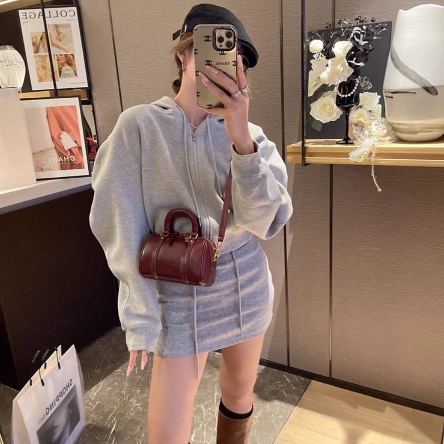 Retro style soft leather designer bag new cylindrical luxury handbag winter new pillow bag designer bag crossbody bag women's shoulder bag