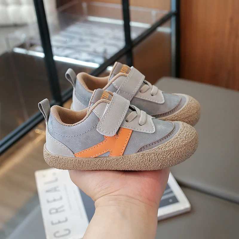 Fresh New Flat Heel Children Sneakers for Spring 2025 Chic Designer Kids Shoes Boys Gray Sneaker Beige Sports Shoes Girls I06042T251110