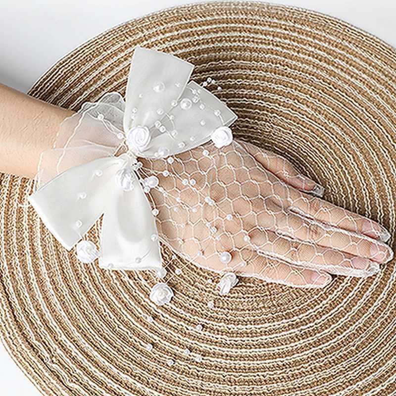 Elegant Satin Gloves with Delicate Embroidery and Rhinestone Accents for Prom Bridal Wedding Evening Party Dress Accessories L251110