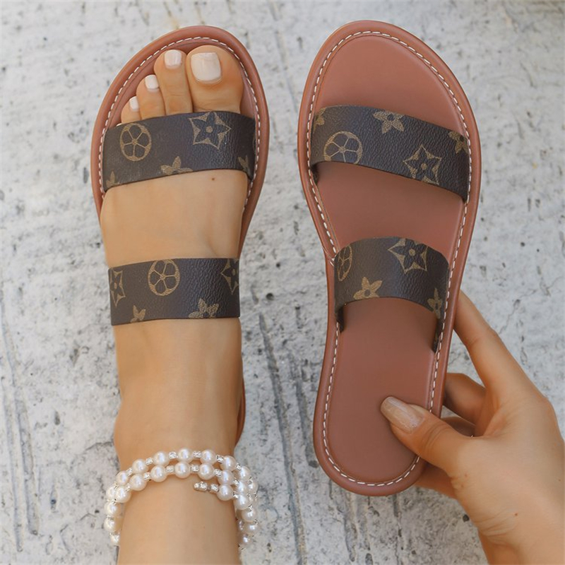 hot free shipping designer Sandals for women casual outdoor Med heel slipper brown classic Fashion beach shoes size 35-44