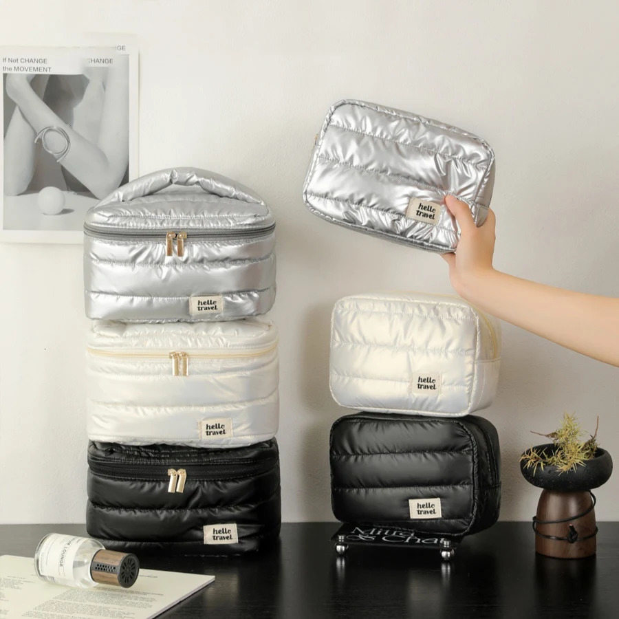 Puffy Makeup Water Proof Bag Fashionable Durable Fabric large capacity makeup bag Toiletry Storage Bag for Travel 251110