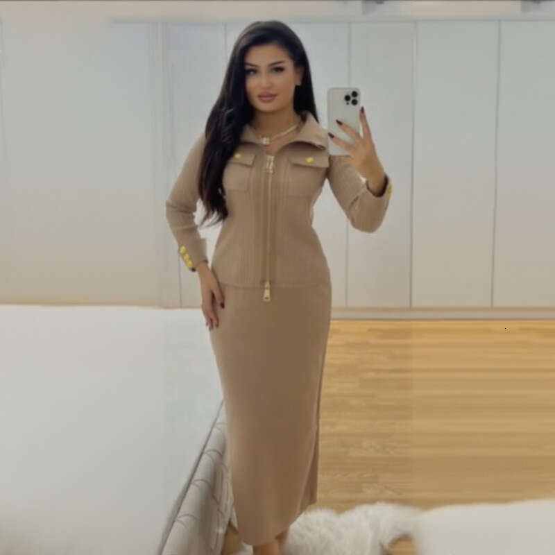 Two-Piece Set New Style Turn-Down Collar Zipper Knitted Cardigan Slimming Skirt Autumn Winter Outfit