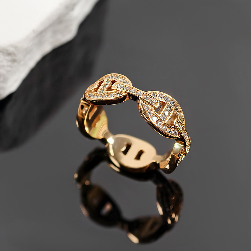 2025 Love Home Pig Designer Ring Nose Full Diamond Ring Fashion Ring For Women, Ins Style, Light Luxury, Simple High Version, Smooth Pig Nose Couple R