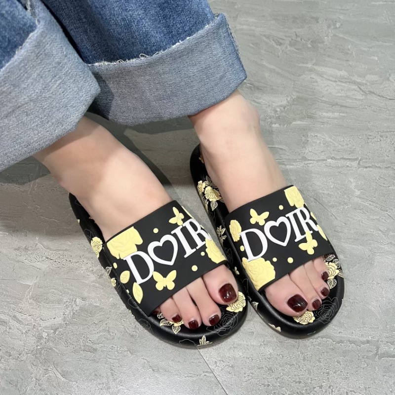 Graffiti Letter-Printed Flip-Flops For Men And Women Heart Shape Design Slip On Shoes Size 36-41 Free Shipping