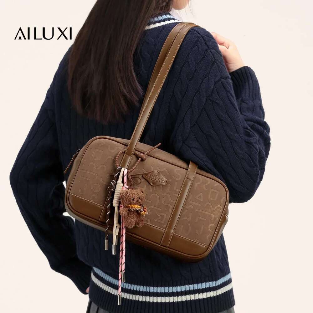 AII Brown Bowg For Women Retro Emed Commuter Zipper Handbag With Cute Pendent Valentine Gift Ladies Shoulder Bag