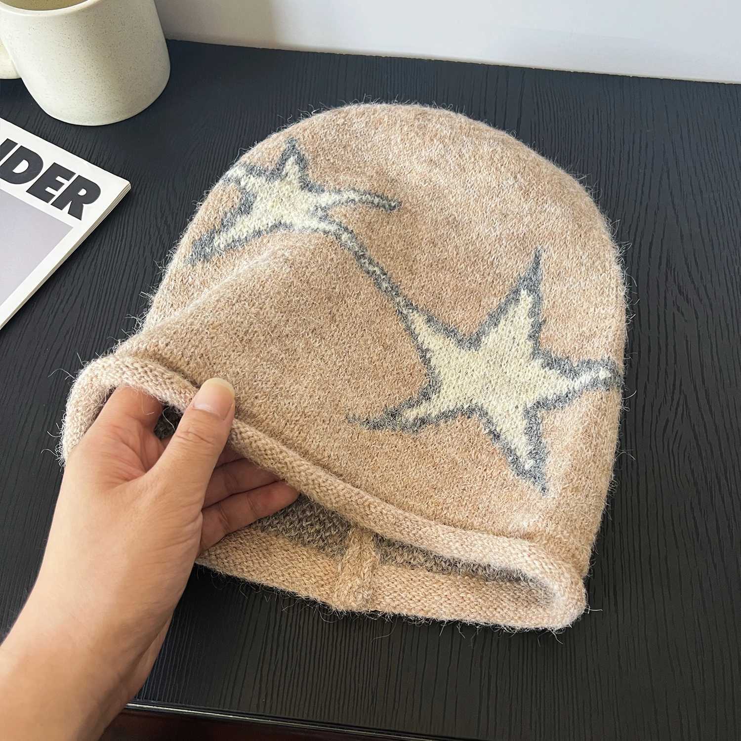 American Style Slouchy Beanie Rolled Brim Retro Star Design Knitted Cap for Large Head Soft Yarn Material Comfort FitXJ251110