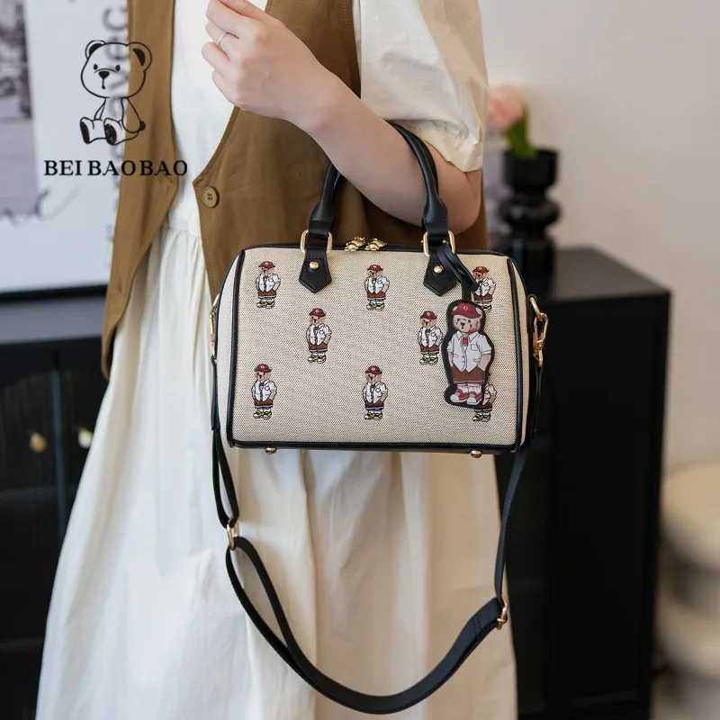 Canvas Handbag Jacquard Embroidery Cartoon Bear Boston Ladies Pillow Bag Practical Large Capacity Shoulder Bag Crossbody Bag K251110