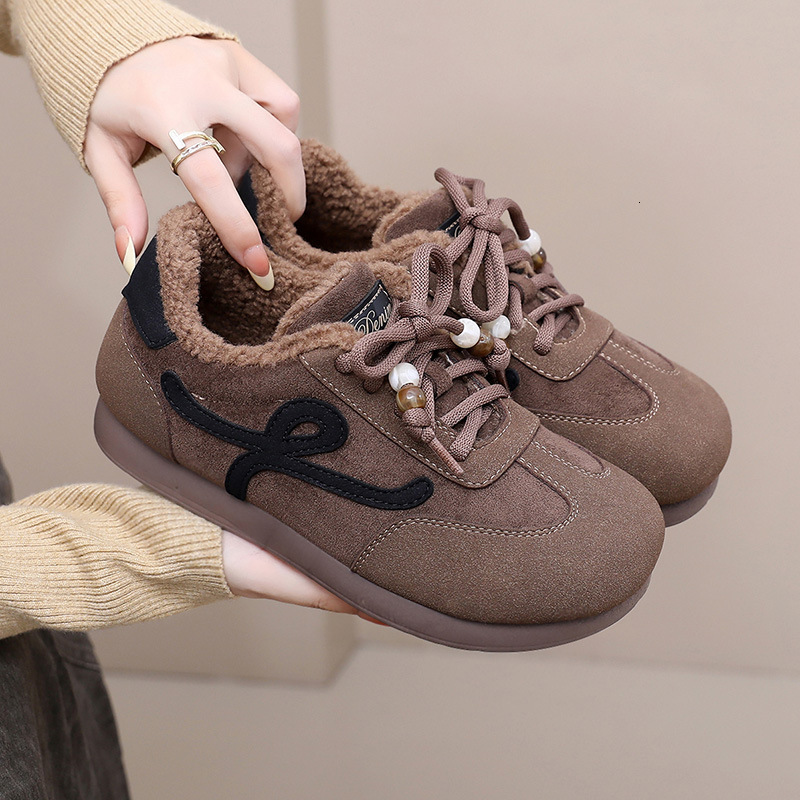 New designer shoes, winter snow boots, soft soled women's boots, thickened warm and fashionable boots