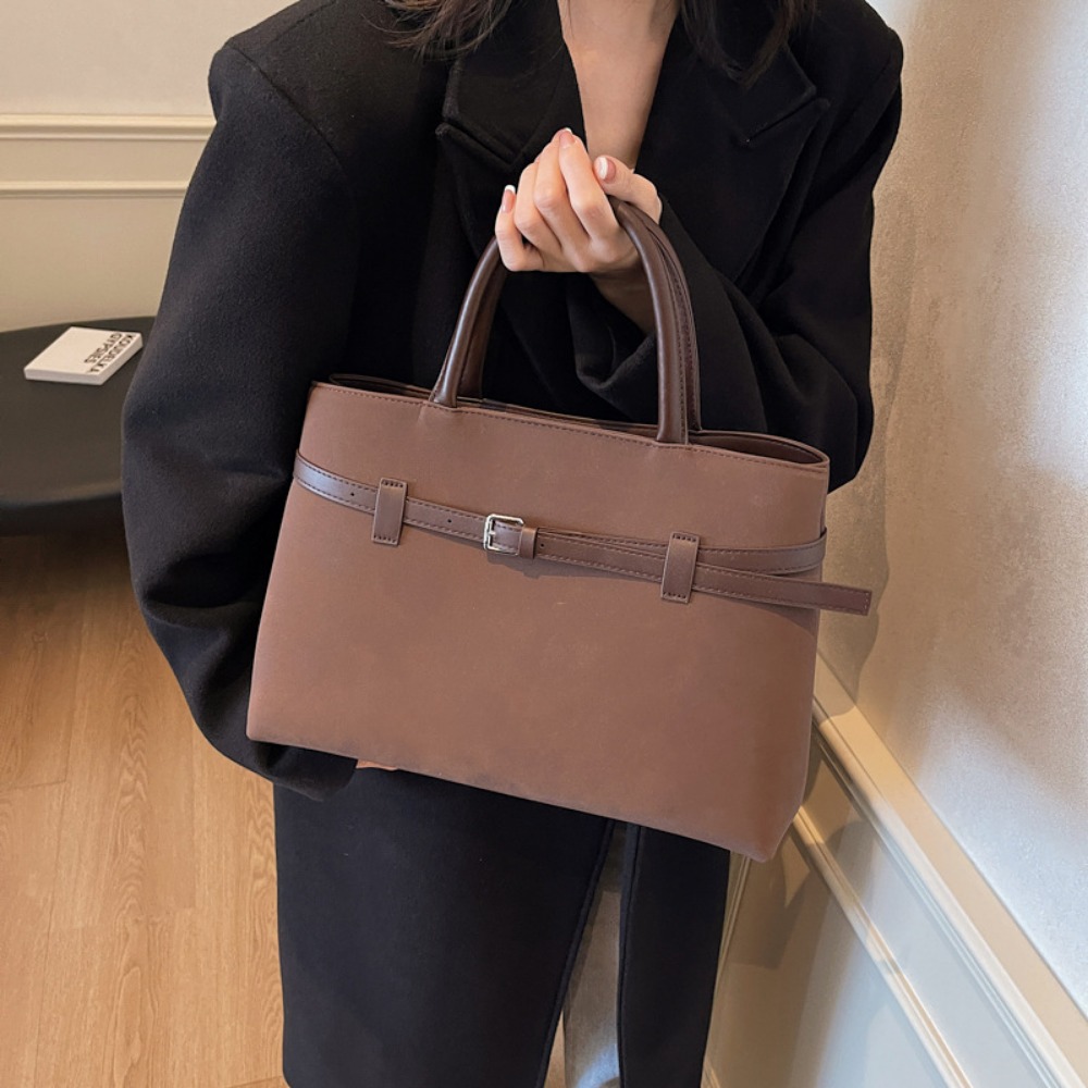 Stylish Vintage Design Shoulder Handbag with Multiple Compartments Perfect for Work and Travel