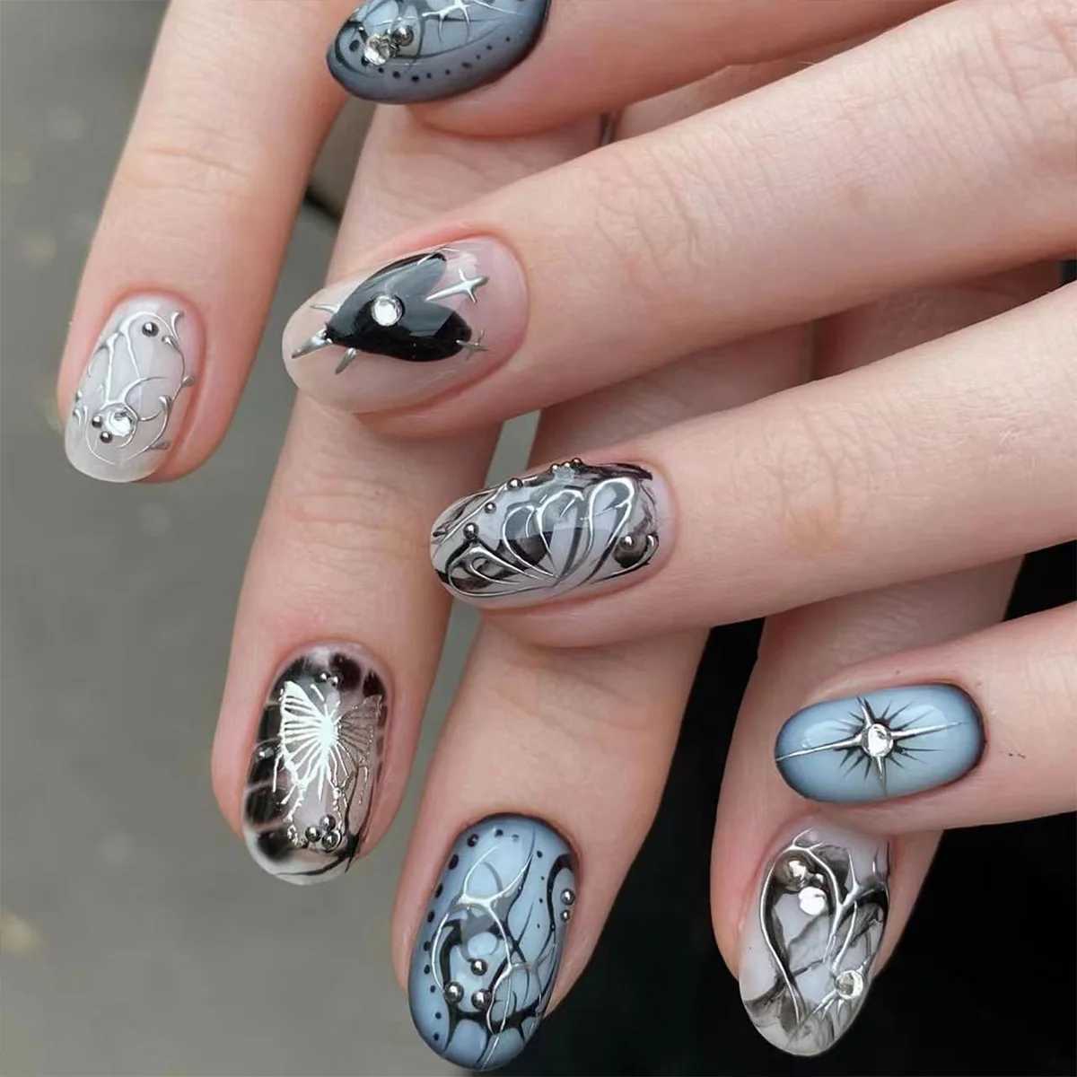 24 pieces of fake nails spicy silver bow diamond fake nails glue almond pressed on nails black cool Y2k almond nail set W250410