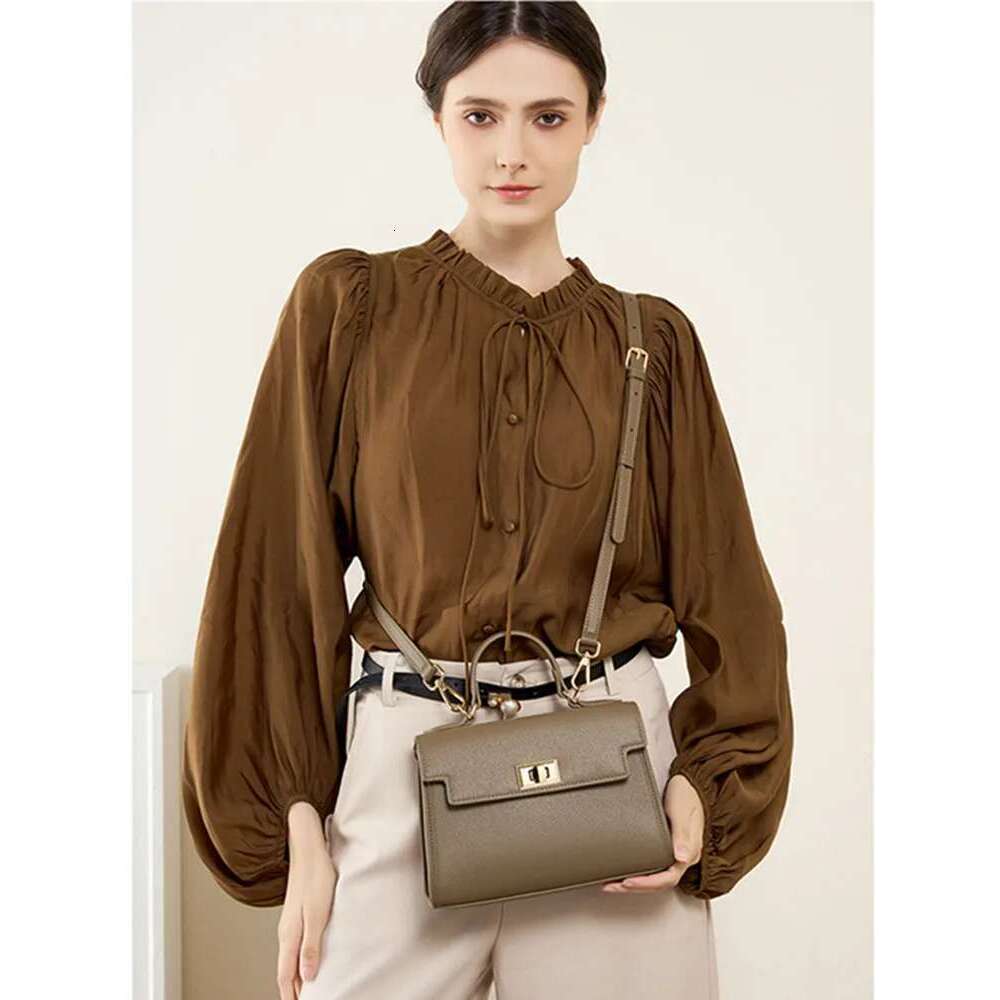 Vintage Leather Single Shoulder Crossbody Bag For Girls, Premium Mobile Phone Bag, Female Classic Handbag, New, 2024