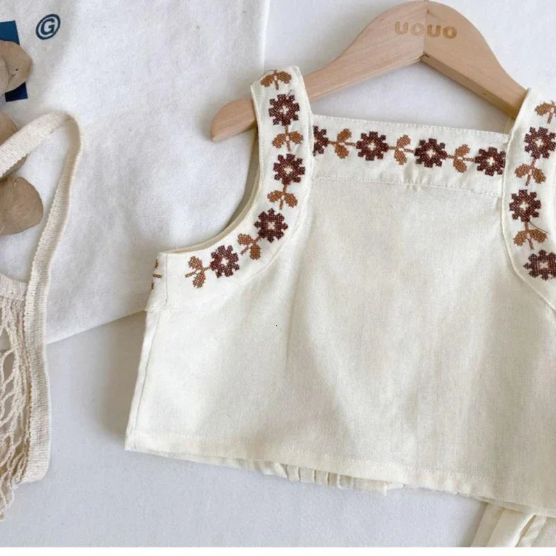 Girls clothing set summer solid color linen cotton spaghetti shoulder strap embroidery top wide leg pants 2PCS set with pants 2-7Y 250409