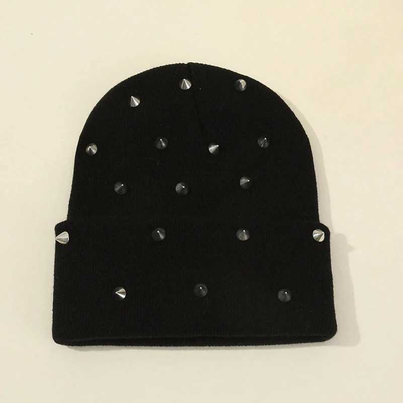 1Pc Men Punk Rivet Beanie HatGoth Gothic Skull Caps Winter Warm Knitted HeadCap for Men WomenSuitable for Street Daily WearXJ251110