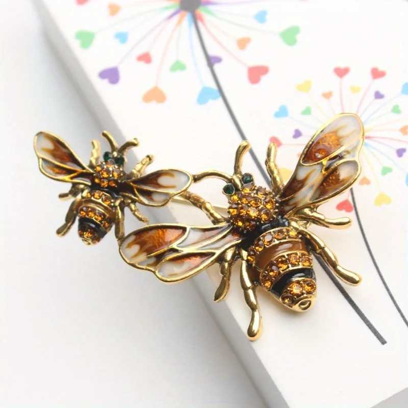 New Retro Light Luxury Bee Brooch Temperament Simple Insect Corsage Fashion Can Still Small Anti-slip Collar PinW251110