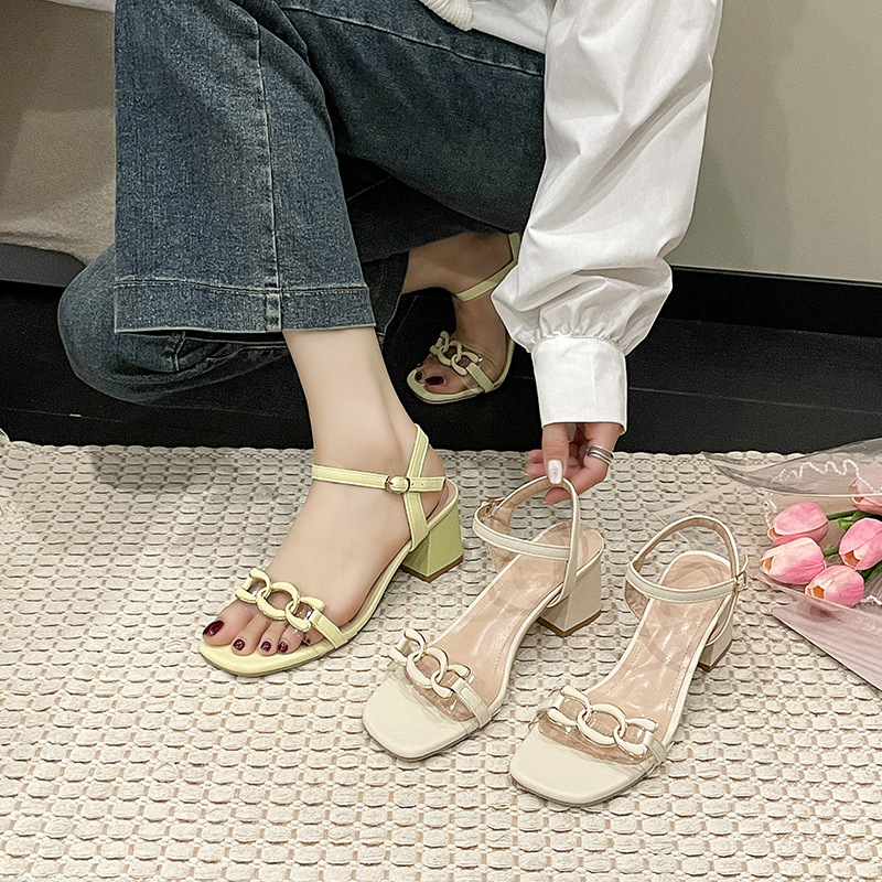 Square headed slippers free Shipping Thick heeled shoes with high heels Wearing slippers outside One character strip High heeled sandals