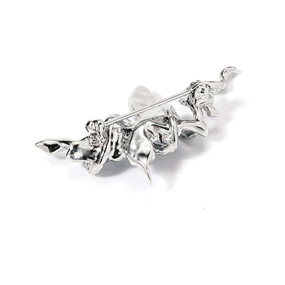 Cool Ins Style Butterfly and Snake High-end Niche Original Design Personality Trend Clothing Suit Brooch