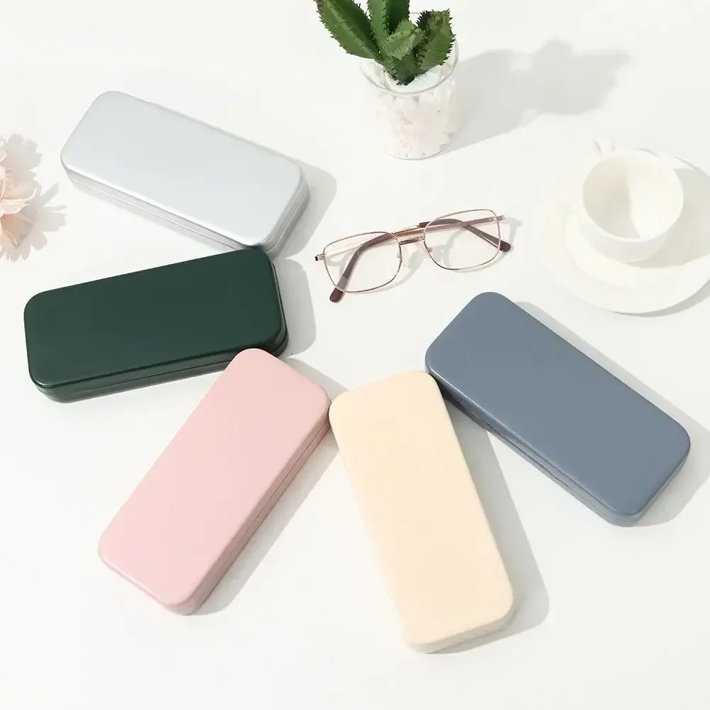 Retro solid color glasses case simple and elegant style sunglasses case glass box iron box 250409