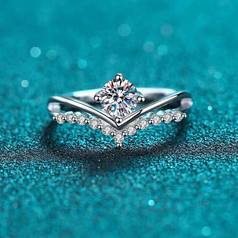 2024 New Cross-border Trend Rings Jewelry Women Creative Design Moissanite Ring Light Luxury 925 Sterling Silver Rings