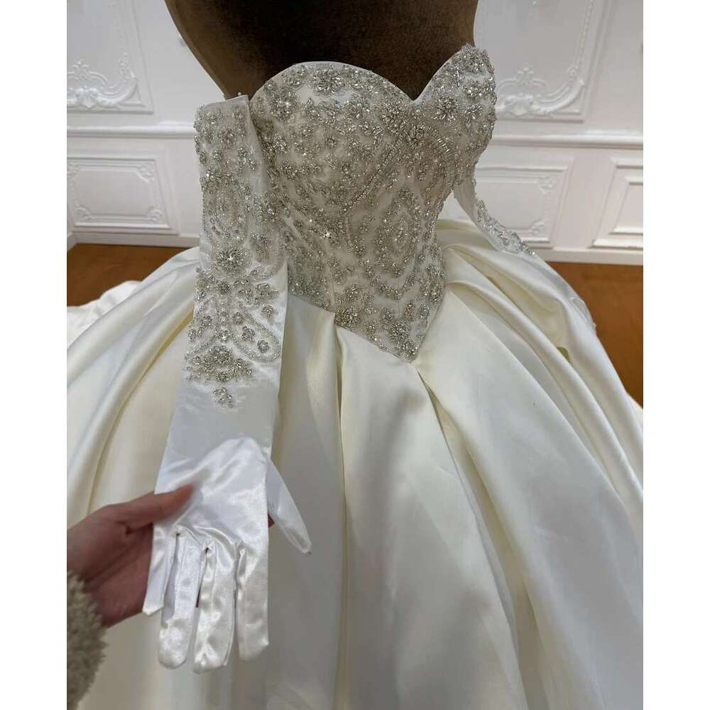 Customized M088 Detachable Sleeve Sweetheart Stain Ball Gown Wedding Dress